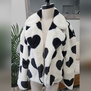 Stoosh 26 International-Black & White Heart Print Cropped Jacket Soft Faux Fur M